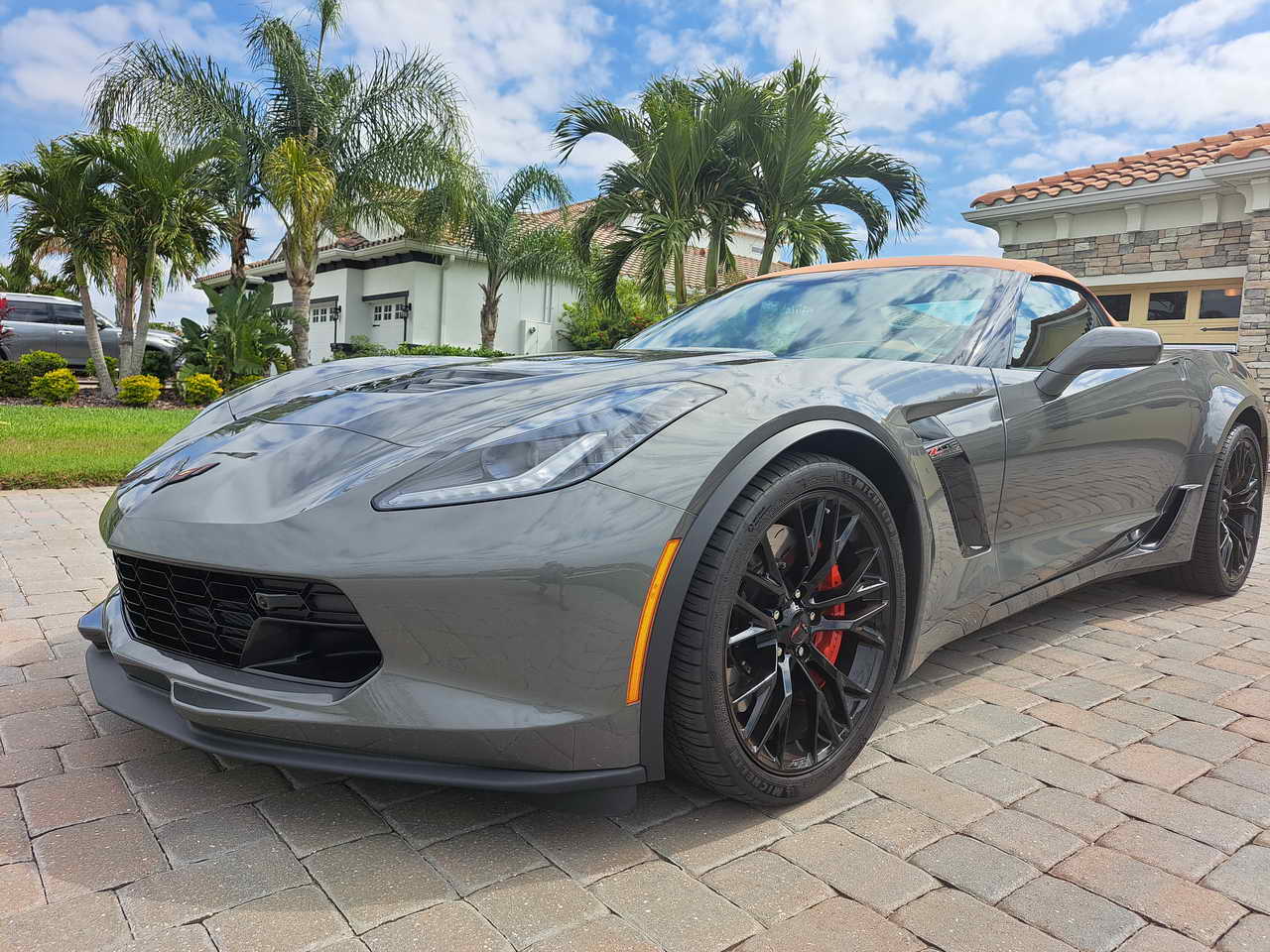TheVetteNet.com - 2016 Corvette Convertible Shark Gray
